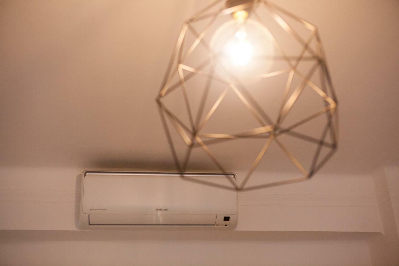 Casa Liberta - Downtown Modern Apartment With Airconditioning Санремо Экстерьер фото