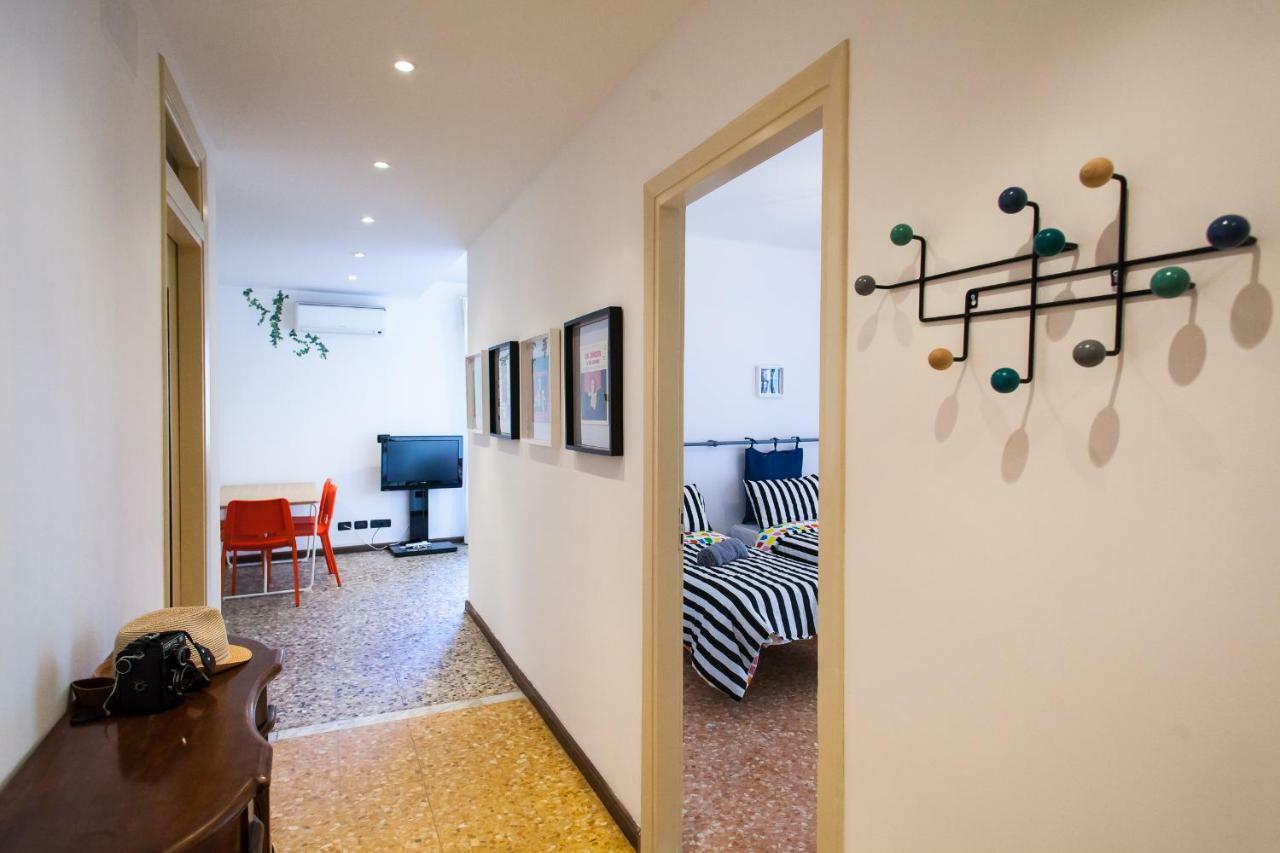 Casa Liberta - Downtown Modern Apartment With Airconditioning Санремо Экстерьер фото